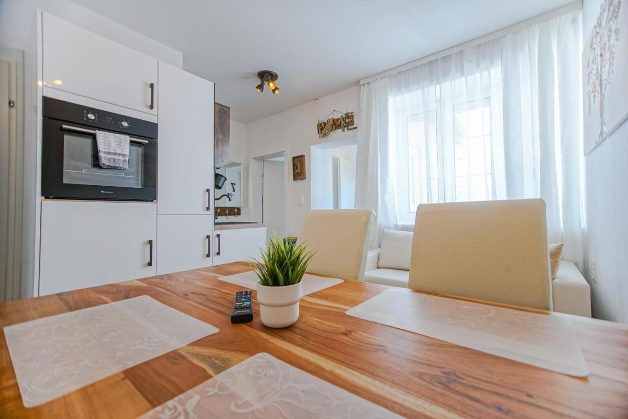 Auszeit Steiraland 7 Mit Ueberdachten Balkon Und Parkplatz Leoben  Eksteriør billede